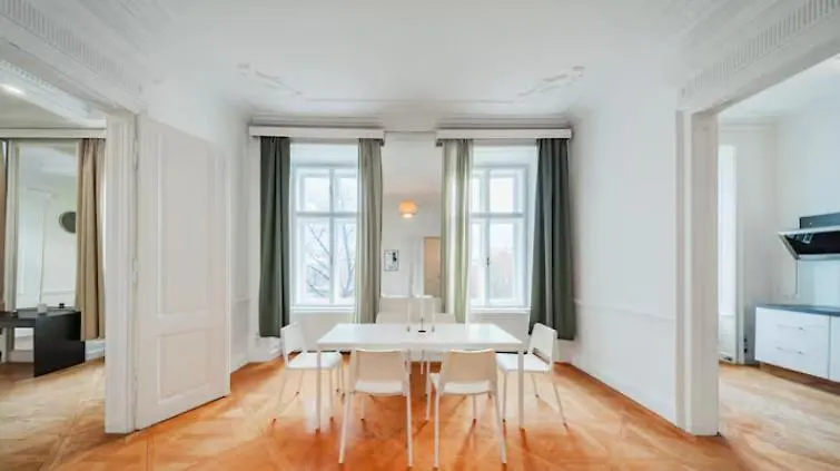 Vienna 1St District Retreat Apartment 0*,